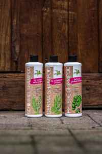 SZAMPON DLA KONI PIELĘGNUJE NADAJE PERŁOWY POŁYSK 500ML ZAWIERA PANTENOL