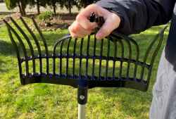 WIDŁY DO STAJNI DLA KONIA OBORY GNOJU OGRODU LIŚCI