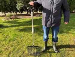 WIDŁY Z TRZONKIEM 150 CM DO STAJNI DLA KONIA OBORY