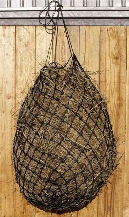 SIATKA NA SIANO DLA KONIA 5,5x5,5cm CZARNA 80CM