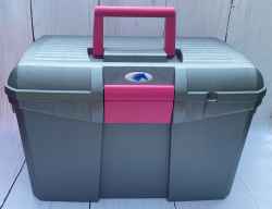 MODNY ZESTAW SZCZOTEK DLA KONIA