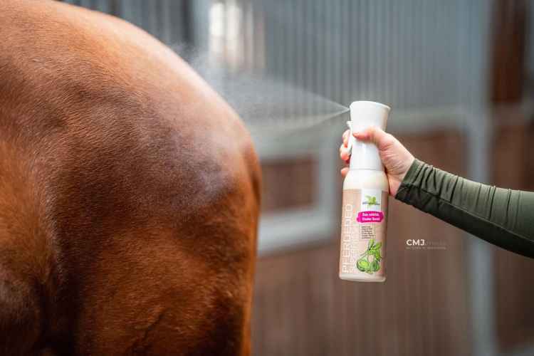 SPRAY NA MUCHY DLA KONIA KOŃ ODSTRASZA MUCHY OWADY KOMARY NATURALNY 100ml
