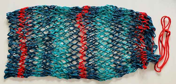 SIATKA NA SIANO DLA KONIA OCZKA 4 X 4 CM 95 CM DO STAJNI WYTRZMAŁA MOCNA