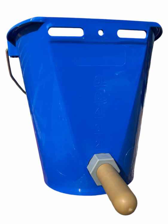 WIADRO DO POJENIA CIELĄT 8L ZAWÓR SMOCZEK KAUCZUKOWY WIADERKO PREMIUM SKALA