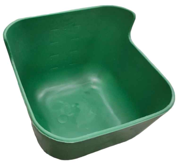 Karmidło MOCNE żłób poidło koryto 7 L dla źrebaka koni cieląt cielaka koń