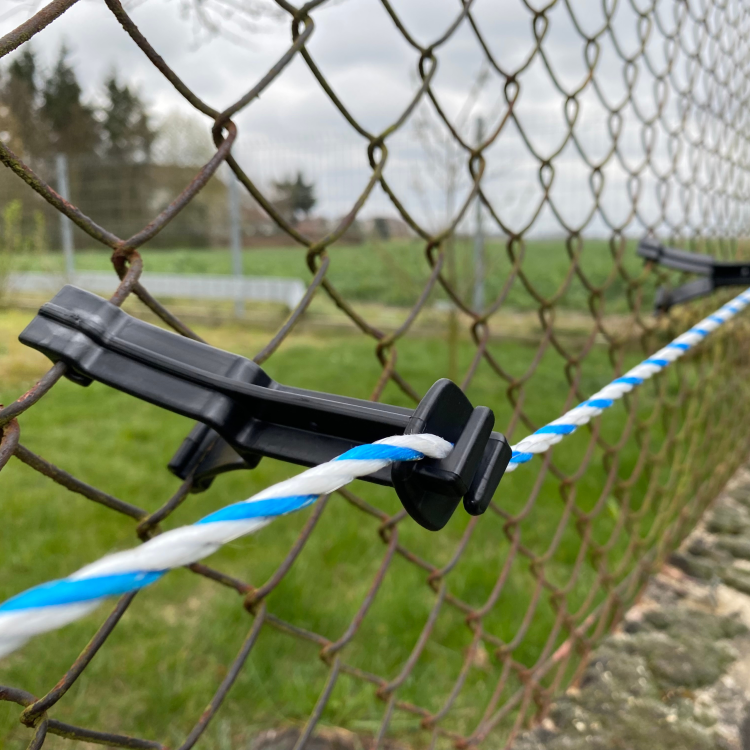 Izolator na siatkę leśną ogrodzenie 10 sztuk na drut plecionkę taśmę 12cm