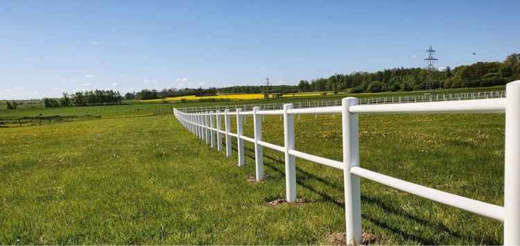 Białe ogrodzenie RS-2.jpg