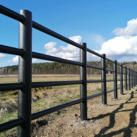 Przejdź do produktu Ogrodzenie dla koni z 4 poprzeczkami 1,65m wysokości