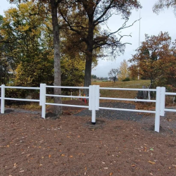 Brama do ogrodzenia dla koni szeroka biała.png