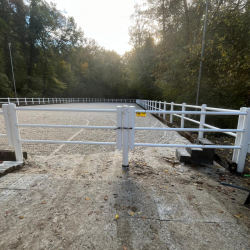 Brama ujeżdżalni dla koni o szerokości 3-6m.png