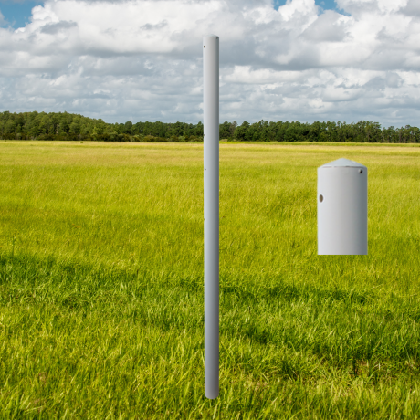 Przejdź do produktu Półpaleta słupków do ogrodzenia elektrycznego Equisafe 1,8m białe x100 sztuk